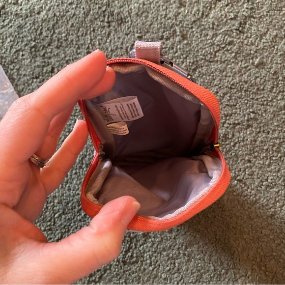 Thirty-one clip-on tech pouch - Picture 3 of 4